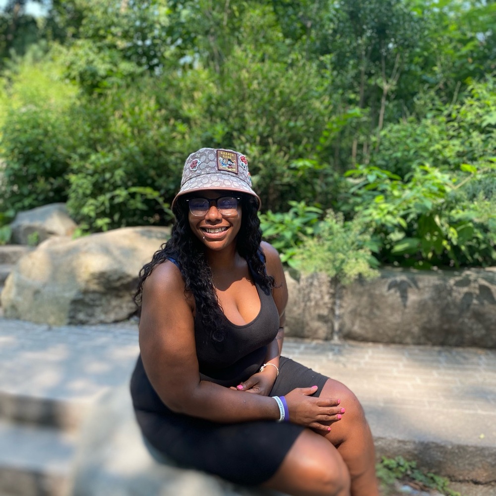 Meet your Posher, Rasheta